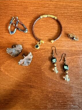 Vintage & Boho Jewelry Bundle – Earrings & Bracelet Set